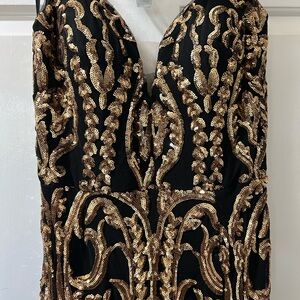 Elegant Black and Gold Sequin Dress